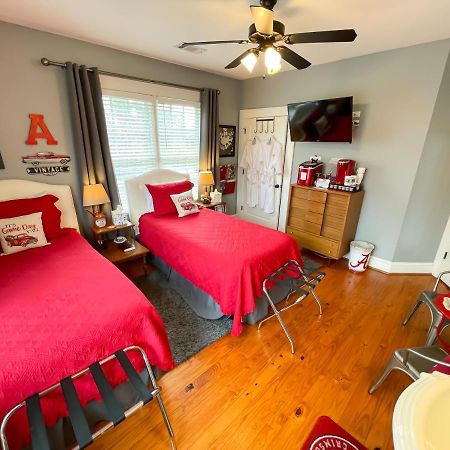 Bama Bed And Breakfast - Sweet Home Alabama Suite Tuscaloosa Eksteriør billede